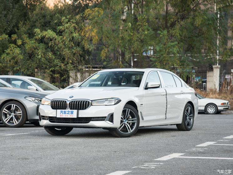 华晨宝马 宝马5系新能源 2022款 改款二 535Le 豪华套装 华晨宝马 宝马5系新能源 2022款 改款二 535Le 豪华套装