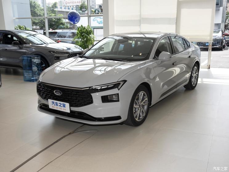 长安福特 蒙迪欧 2023款 1.5T 高配版 长安福特 蒙迪欧 2023款 1.5T 高配版