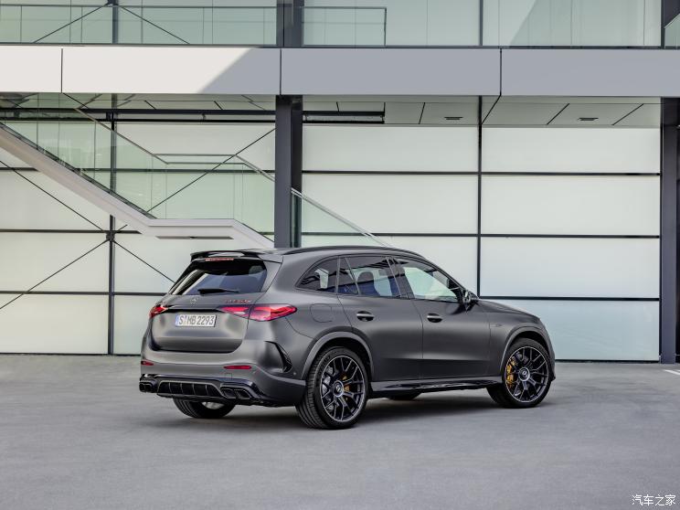 梅赛德斯-AMG 奔驰GLC AMG 2023款 AMG GLC 63 S 4MATIC+