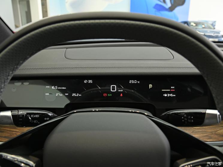 合众汽车 哪吒S 2023款 纯电 520km 后驱Lite版 合众汽车 哪吒S 2023款 纯电 520km 后驱Lite版