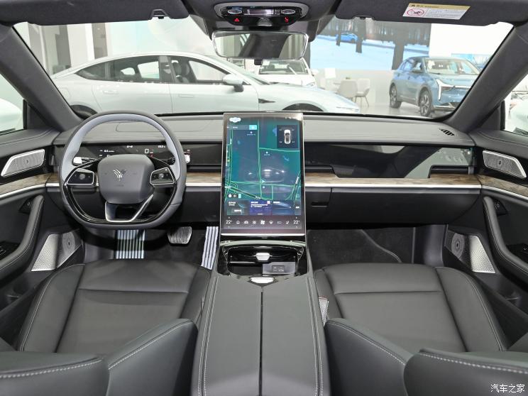 合众汽车 哪吒S 2023款 纯电 520km 后驱Lite版 合众汽车 哪吒S 2023款 纯电 520km 后驱Lite版