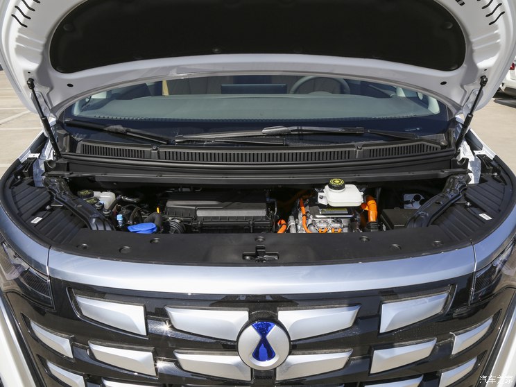 腾势汽车 腾势D9 2022款 DM-i 1040 尊贵型 腾势汽车 腾势D9 2022款 DM-i 1040 尊贵型