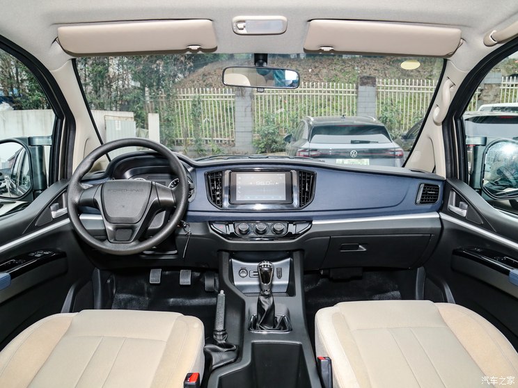 东风风行 菱智 2023款 M5L 1.6L 豪华型 7座 东风风行 菱智 2023款 M5L 1.6L 豪华型 7座