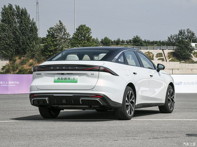 吉利汽车 银河L6 2023款 1.5T 高配版 吉利汽车 银河L6 2023款 1.5T 高配版