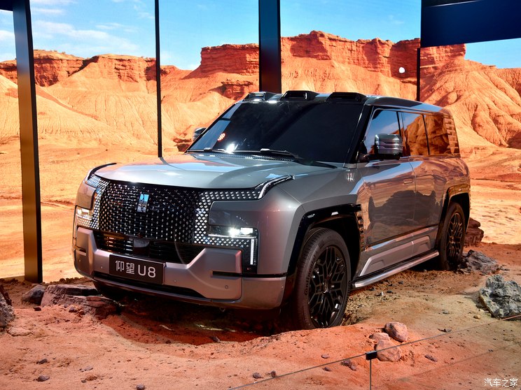 仰望 仰望U8 2023款 豪华版 仰望 仰望U8 2023款 豪华版