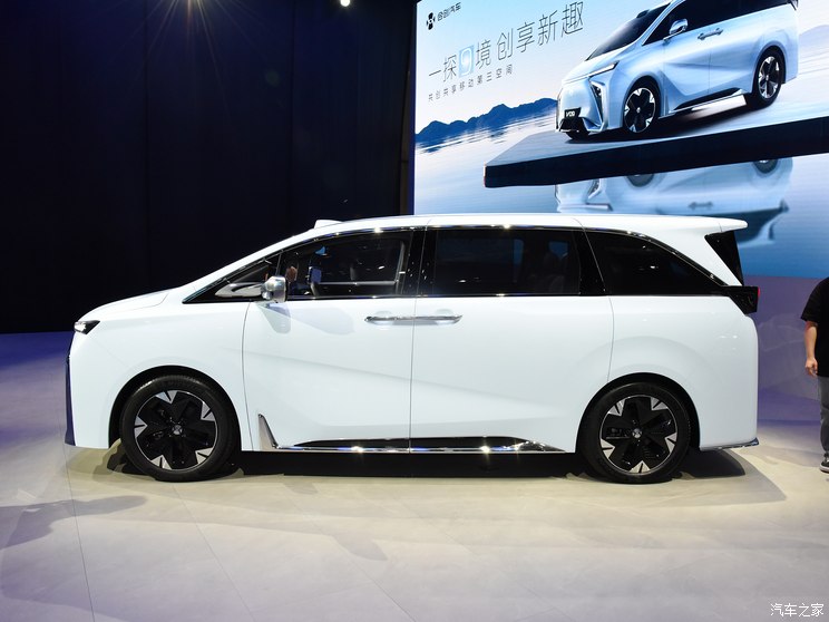 合创汽车 合创V09 2023款 基本型 合创汽车 合创V09 2023款 基本型