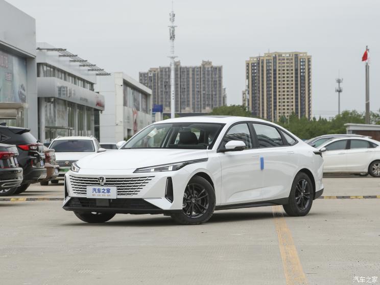 长安汽车 逸达 2023款 蓝鲸NE 1.5T GDI DCT尊享型 长安汽车 逸达 2023款 蓝鲸NE 1.5T GDI DCT尊享型