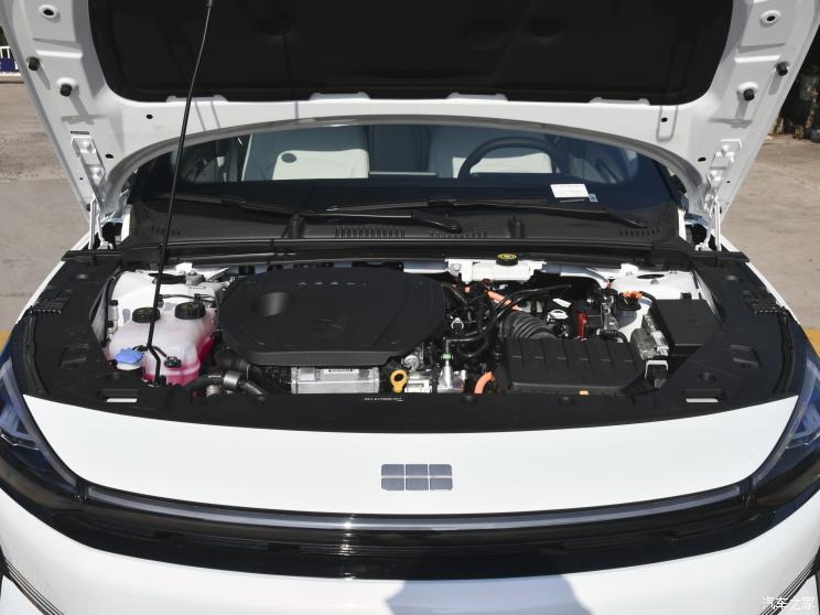 吉利汽车 银河L6 2023款 125km 星舰 吉利汽车 银河L6 2023款 125km 星舰