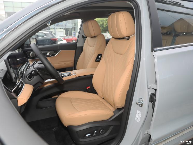 奇瑞汽车 瑞虎8 PRO 2023款 冠军版 390T 两驱巅峰版 7座 奇瑞汽车 瑞虎8 PRO 2023款 冠军版 390T 两驱巅峰版 7座