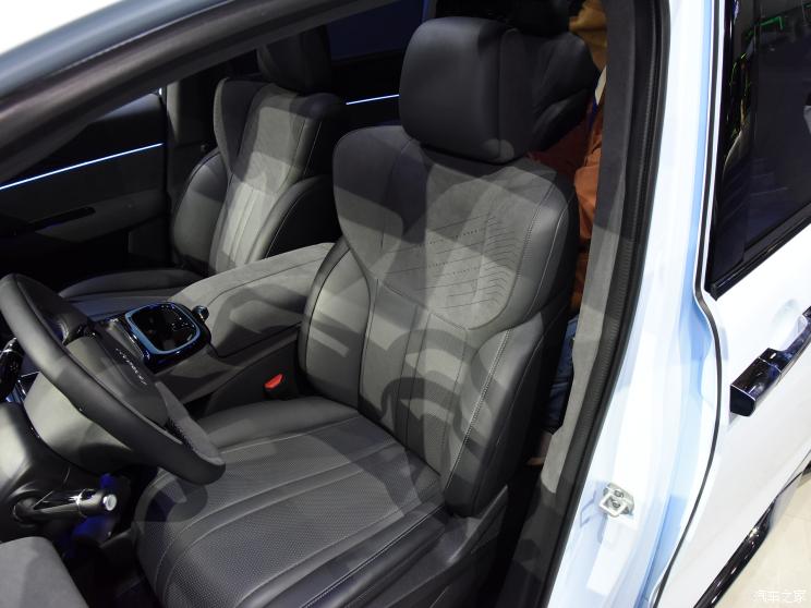 合创汽车 合创V09 2023款 基本型 合创汽车 合创V09 2023款 基本型