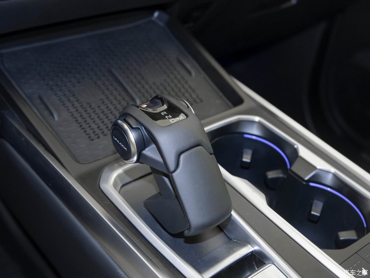 长城汽车 坦克400新能源 2023款 PHEV 基本型 长城汽车 坦克400新能源 2023款 PHEV 基本型