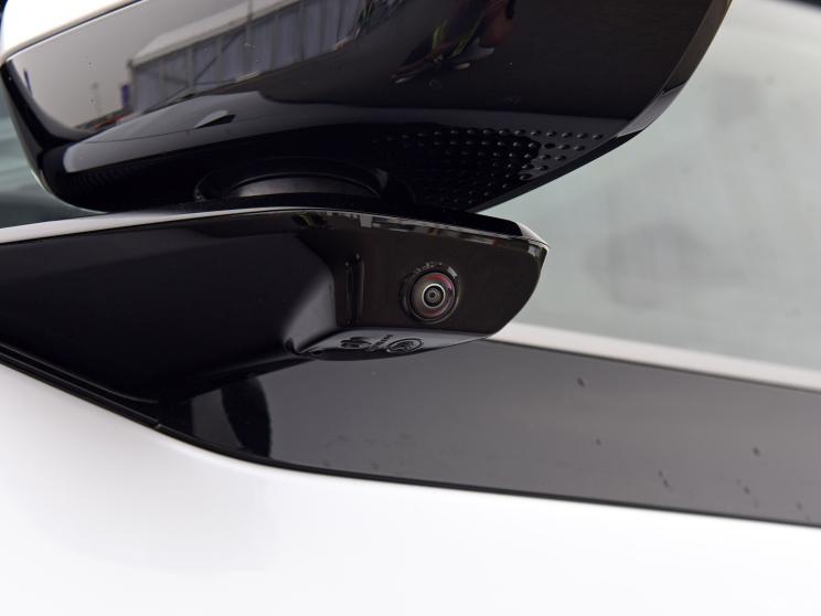 华人运通 高合HiPhi Y 2023款 765km 旗舰版 华人运通 高合HiPhi Y 2023款 765km 旗舰版