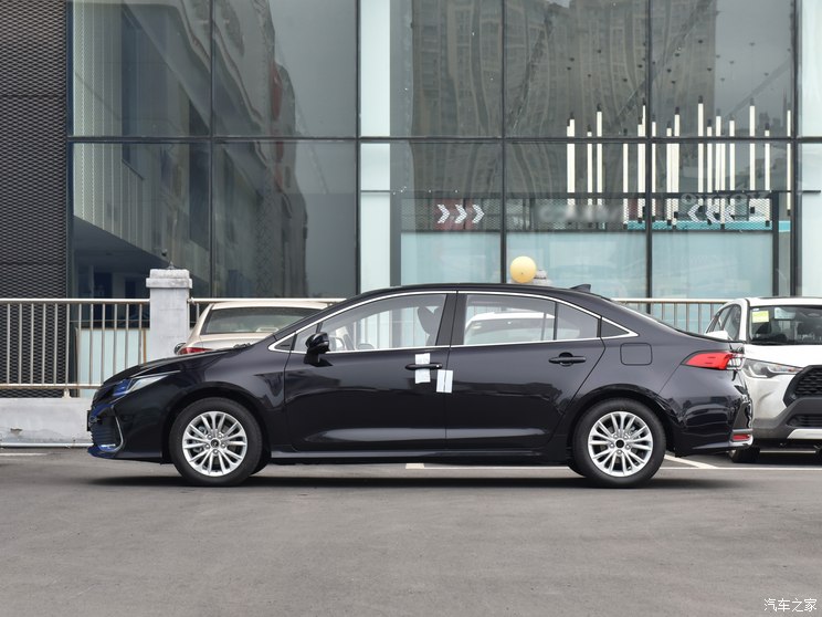 一汽丰田 亚洲狮 2023款 2.0L 精英版 一汽丰田 亚洲狮 2023款 2.0L 精英版