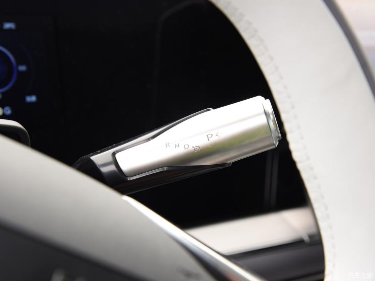 华人运通 高合HiPhi Y 2023款 765km 旗舰版 华人运通 高合HiPhi Y 2023款 765km 旗舰版