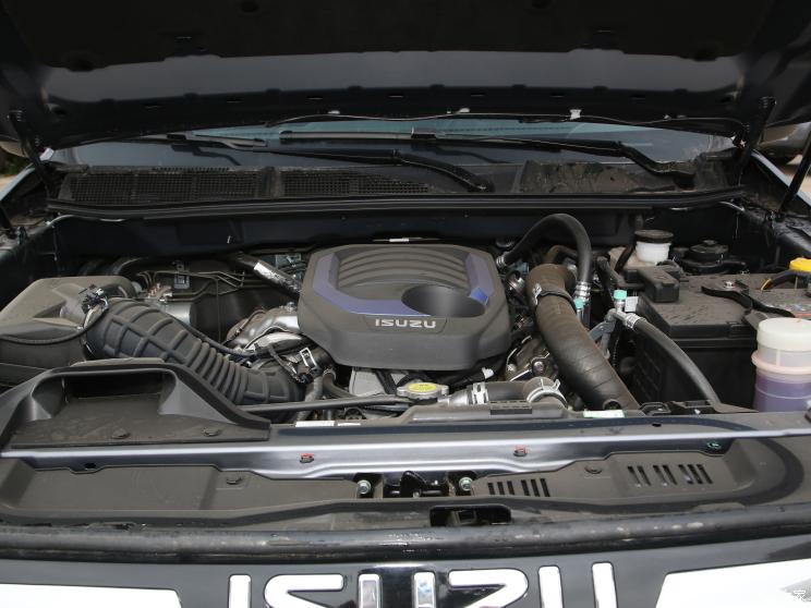 江西五十铃 D-MAX 2021款 1.9T自动四驱柴油Global悍动型RZ4E 江西五十铃 D-MAX 2021款 1.9T自动四驱柴油Global悍动型RZ4E