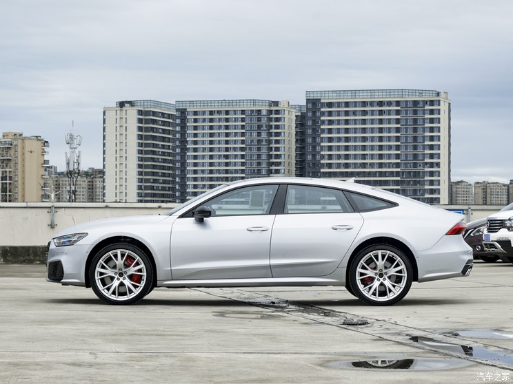 奥迪(进口) 奥迪S7 2023款 2.9 TFSI quattro 奥迪(进口) 奥迪S7 2023款 2.9 TFSI quattro