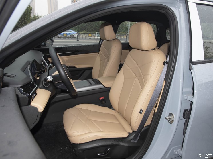 吉利汽车 银河L6 2023款 125km MAX 吉利汽车 银河L6 2023款 125km MAX