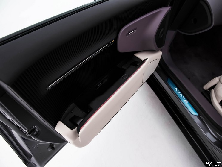 阿维塔科技 阿维塔12 2023款 双电机版 阿维塔科技 阿维塔12 2023款 双电机版