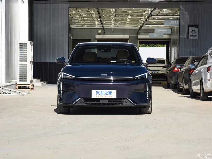 吉利汽车 银河L6 2023款 125km 星舰 吉利汽车 银河L6 2023款 125km 星舰