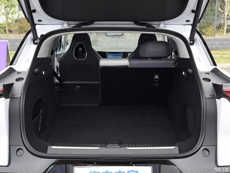 华人运通 高合HiPhi Y 2023款 765km 旗舰版 华人运通 高合HiPhi Y 2023款 765km 旗舰版