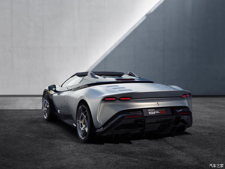 法拉利 法拉利SP-8 2024款 基本型 法拉利 法拉利SP-8 2024款 基本型