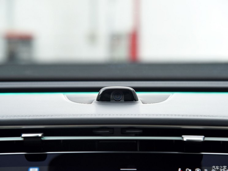 北京奔驰 奔驰E级 2024款 E 300 L 运动型 北京奔驰 奔驰E级 2024款 E 300 L 运动型