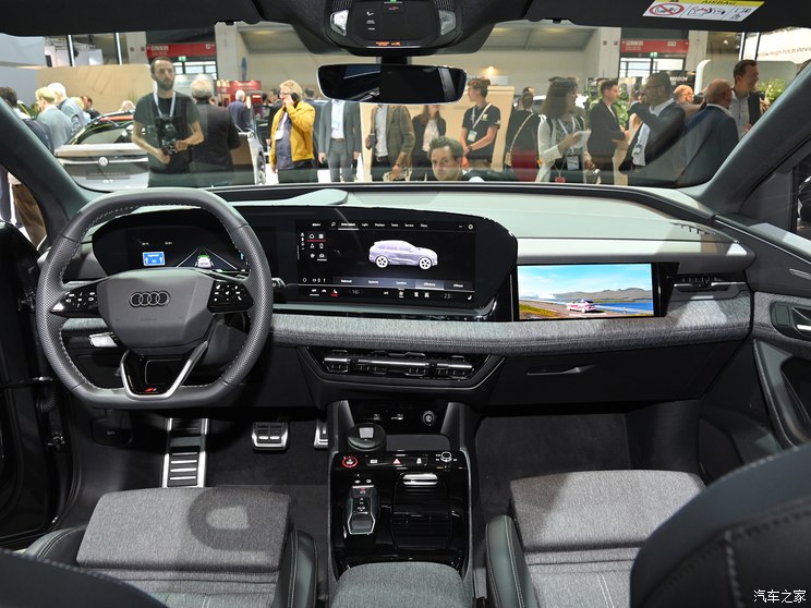 奥迪(进口) 奥迪Q6 e-tron 2023款 基本型 奥迪(进口) 奥迪Q6 e-tron 2023款 基本型