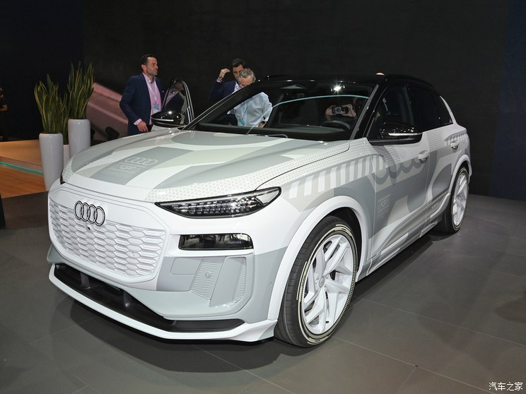 奥迪(进口) 奥迪Q6 e-tron 2023款 基本型 奥迪(进口) 奥迪Q6 e-tron 2023款 基本型