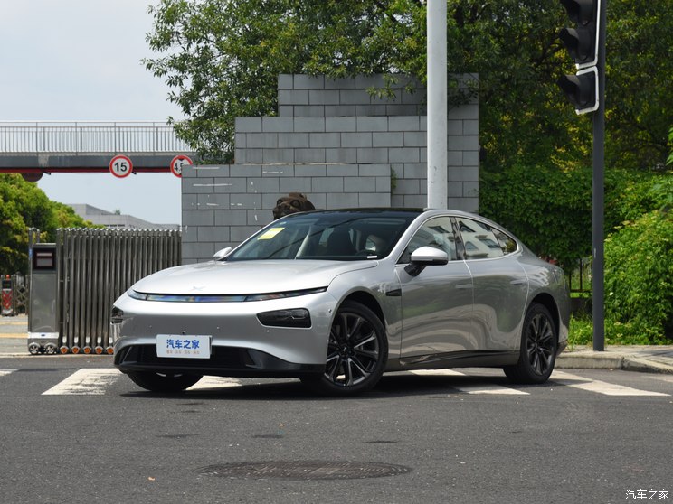 小鹏汽车 小鹏P7 2023款 586E 小鹏汽车 小鹏P7 2023款 586E