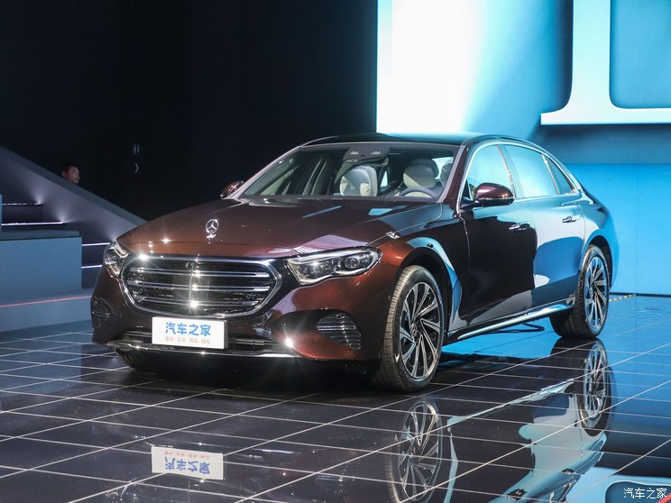 北京奔驰 奔驰E级 2024款 E 300 L 尊贵型