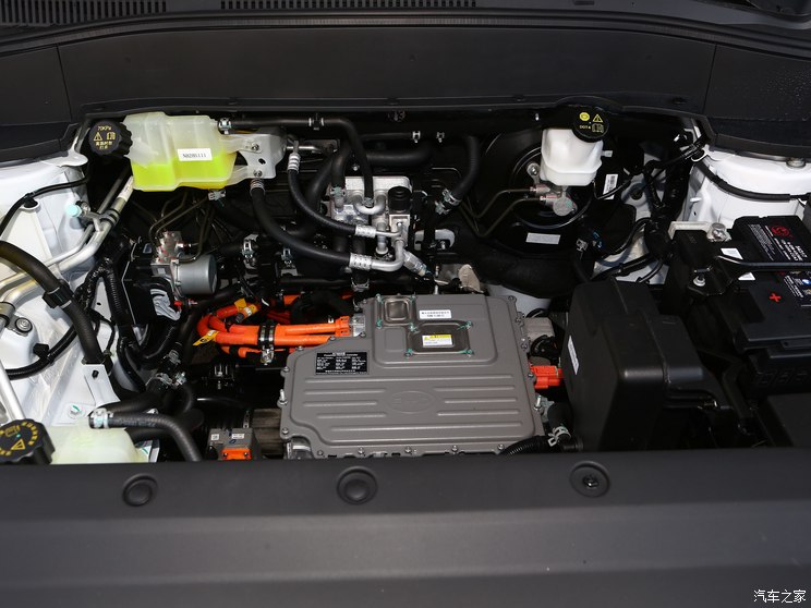 赛力斯蓝电 蓝电E3 2023款 405km 舒适版 赛力斯蓝电 蓝电E3 2023款 405km 舒适版