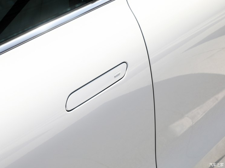 上汽集团 荣威D7 2023款 EV 610km 后驱旗舰版 上汽集团 荣威D7 2023款 EV 610km 后驱旗舰版