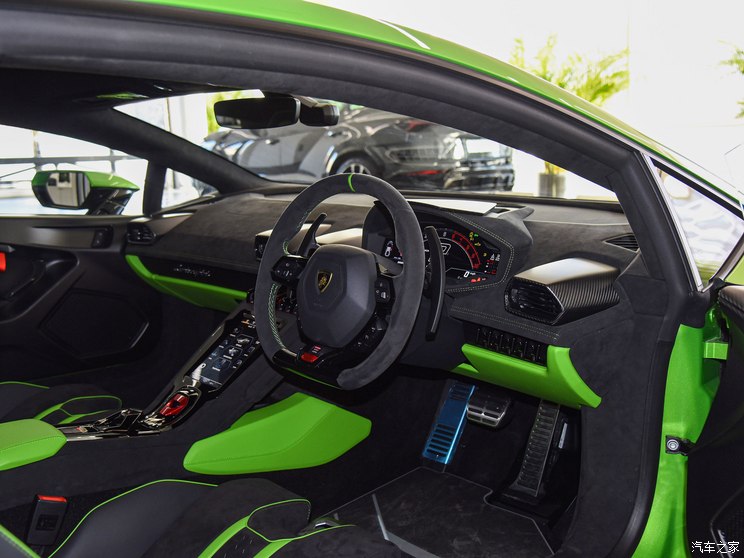 兰博基尼 Huracán 2023款 Huracán Tecnica 海外版 兰博基尼 Huracán 2023款 Huracán Tecnica 海外版