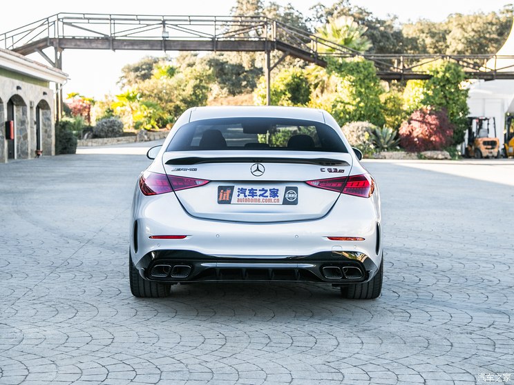 梅赛德斯-AMG 奔驰C级AMG新能源 2023款 AMG C 63 S E Performance 欧洲版 梅赛德斯-AMG 奔驰C级AMG新能源 2023款 AMG C 63 S E Performance 欧洲版