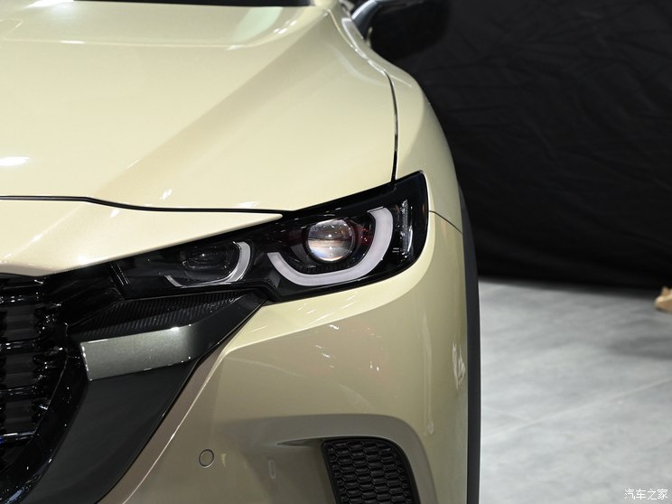 长安马自达 马自达CX-50行也 2023款 2.5L HEV 四驱尊行版 长安马自达 马自达CX-50行也 2023款 2.5L HEV 四驱尊行版