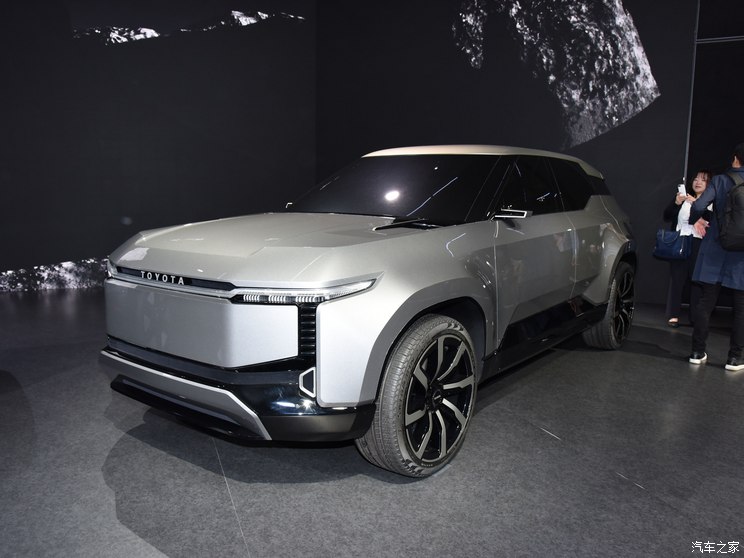 丰田(进口) 兰德酷路泽Se 2024款 基本型 丰田(进口) 兰德酷路泽Se 2024款 基本型