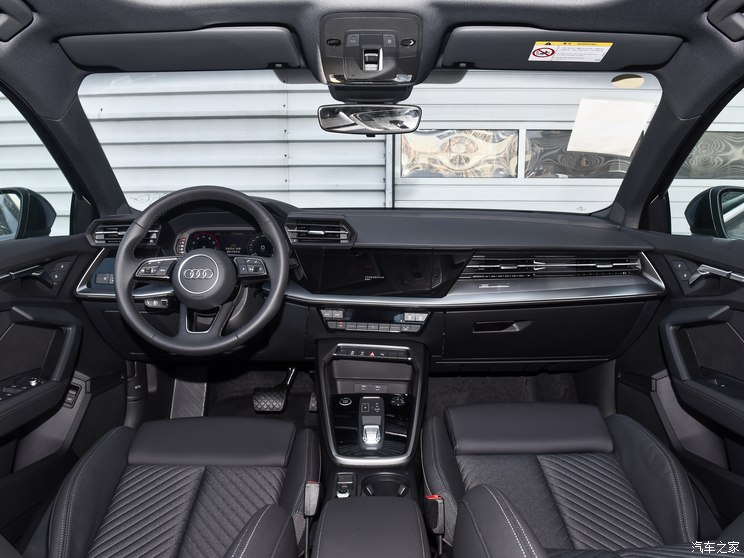 一汽奥迪 奥迪A3 2024款 A3L Limousine 35 TFSI 时尚致雅型 一汽奥迪 奥迪A3 2024款 A3L Limousine 35 TFSI 时尚致雅型