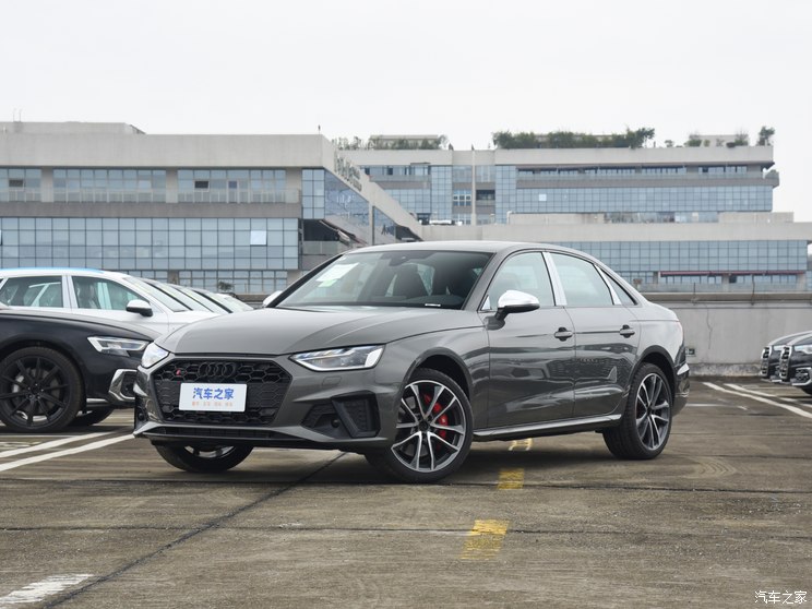 奥迪(进口) 奥迪S4 2023款 S4 3.0TFSI 奥迪(进口) 奥迪S4 2023款 S4 3.0TFSI