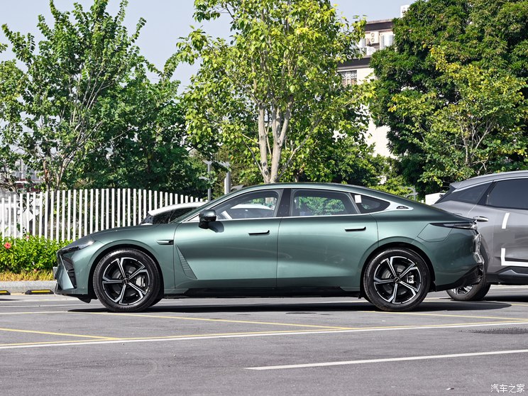 星途 星纪元 ES 2023款 Max长续航版 星途 星纪元 ES 2023款 Max长续航版