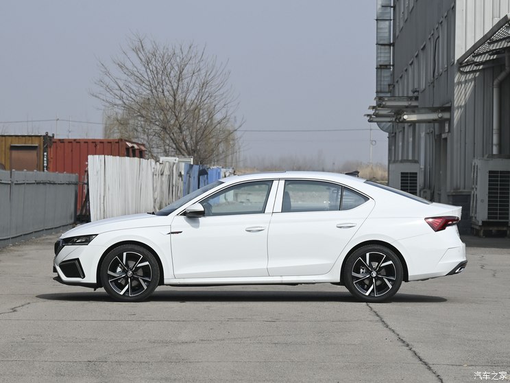 上汽大众斯柯达 明锐 2023款 改款 PRO TSI280 奢享版 上汽大众斯柯达 明锐 2023款 改款 PRO TSI280 奢享版