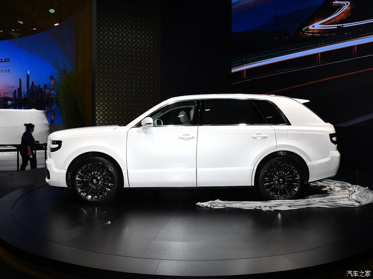 丰田(进口) 世极 2024款 3.5L PHEV 基础版 丰田(进口) 世极 2024款 3.5L PHEV 基础版