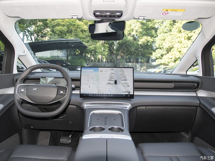 小鹏汽车 小鹏X9 2023款 前驱 磷酸铁锂 小鹏汽车 小鹏X9 2023款 前驱 磷酸铁锂