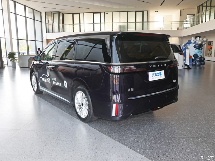 岚图汽车 岚图梦想家 2024款 PHEV 超长续航尊贵版 岚图汽车 岚图梦想家 2024款 PHEV 超长续航尊贵版