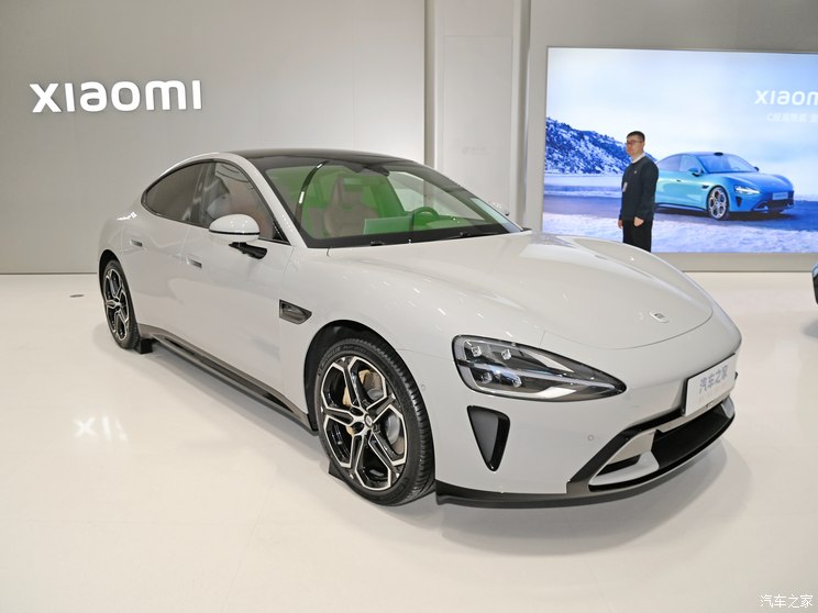 小米汽车 小米SU7 2023款 668km 后驱标准版 小米汽车 小米SU7 2023款 668km 后驱标准版