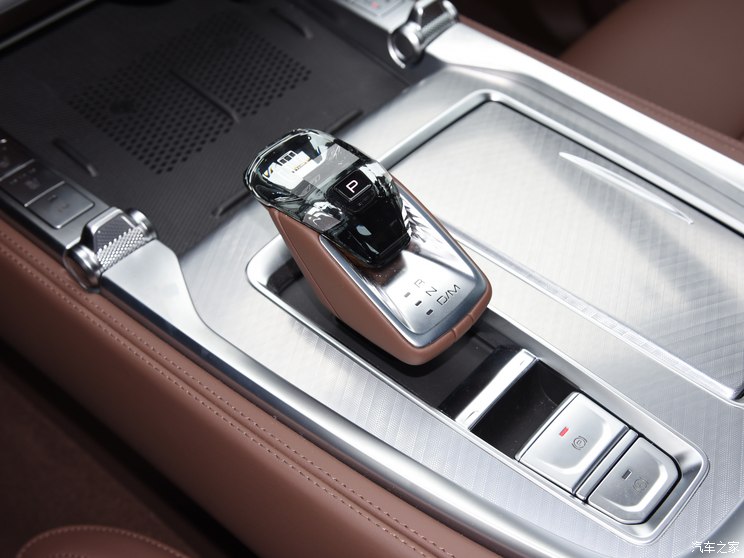 长城汽车 坦克700新能源 2024款 Hi4-T 极境版 长城汽车 坦克700新能源 2024款 Hi4-T 极境版