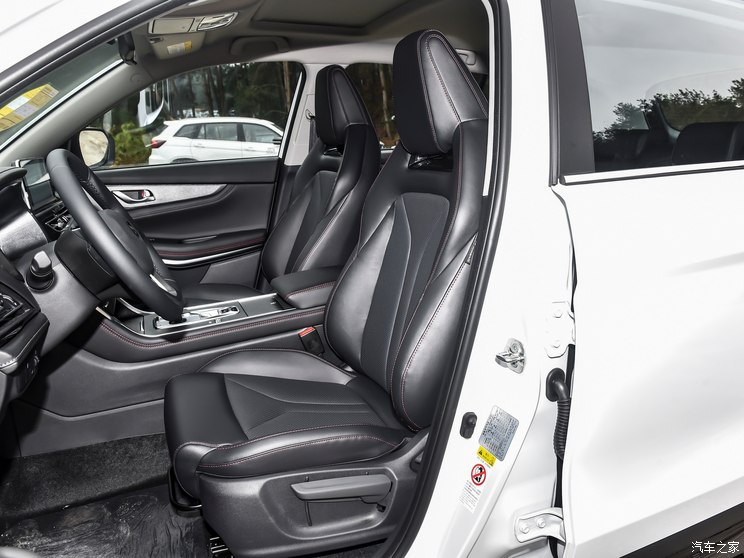 长安汽车 长安CS75 2024款 畅享版 1.5T DCT豪华版 长安汽车 长安CS75 2024款 畅享版 1.5T DCT豪华版