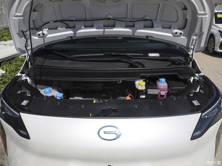 埃安 AION Y 2023款 Plus 80 智领版 三元锂 埃安 AION Y 2023款 Plus 80 智领版 三元锂