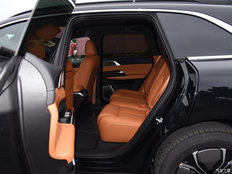 小鹏汽车 小鹏G9 2024款 570 Pro 小鹏汽车 小鹏G9 2024款 570 Pro