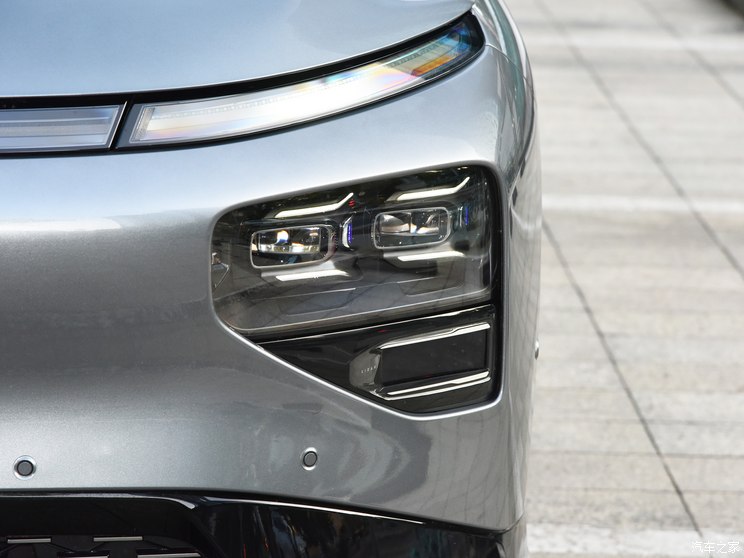 小鹏汽车 小鹏G9 2022款 650 性能版Max 小鹏汽车 小鹏G9 2022款 650 性能版Max