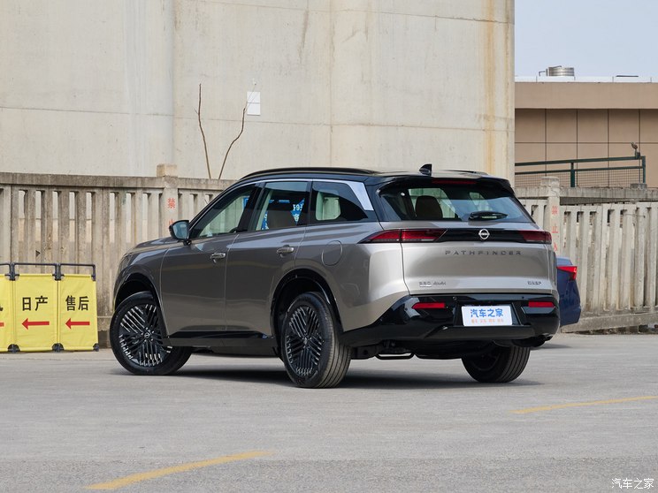 东风日产 探陆 2024款 380VC-TURBO 四驱智驾版 6座 东风日产 探陆 2024款 380VC-TURBO 四驱智驾版 6座